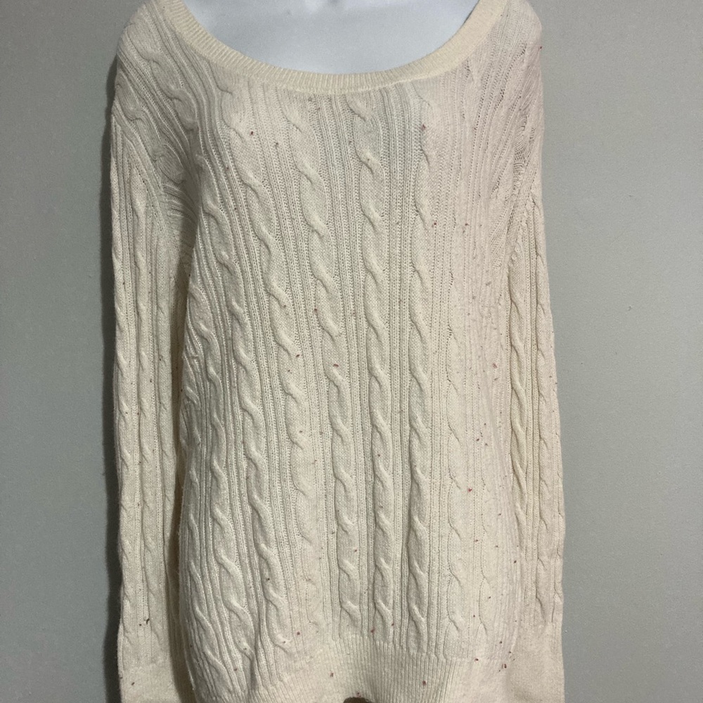 Cream basic cable knit sweater